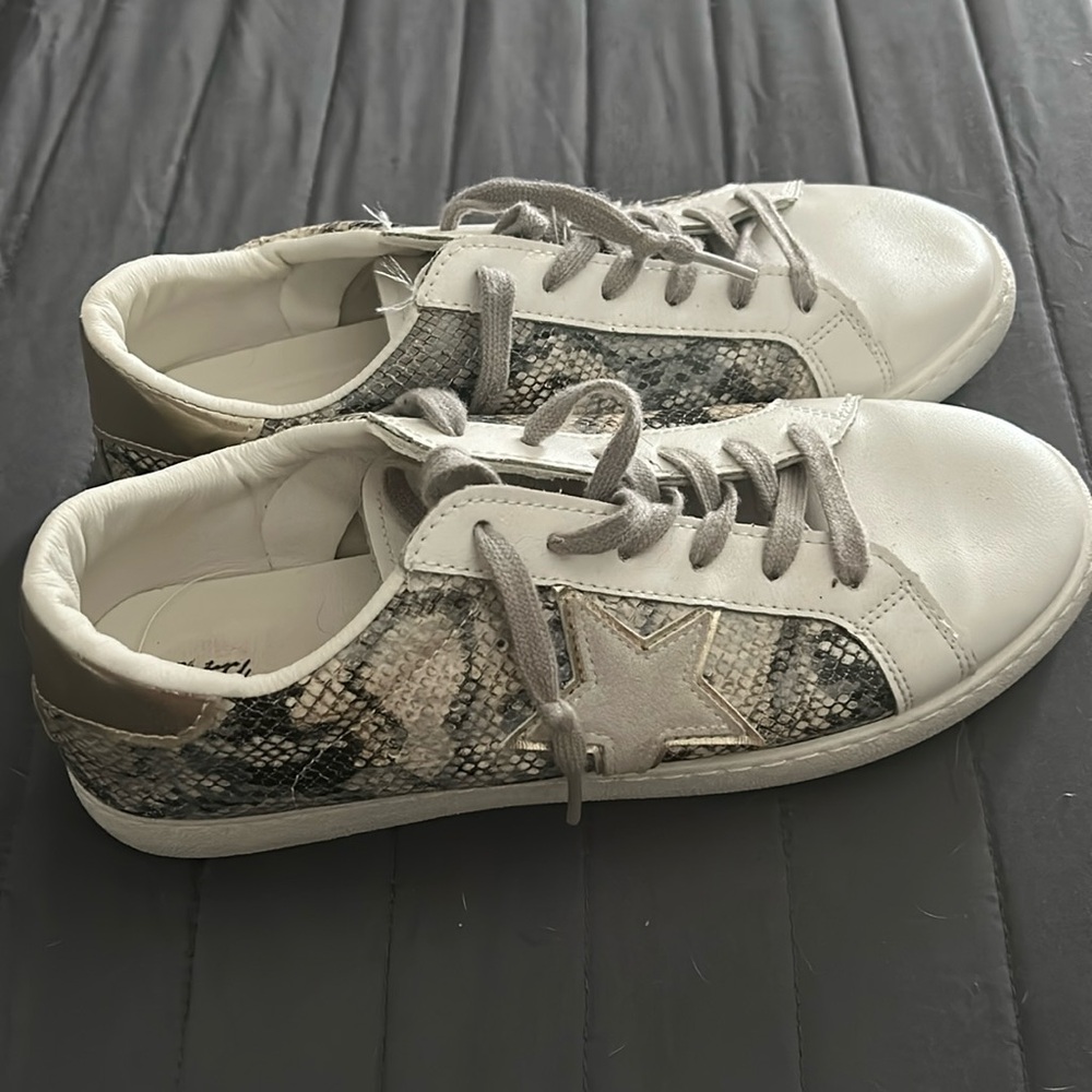 Vintage Havana Betsy Golden Snake Sneakers - sz 9.5 minimal wear